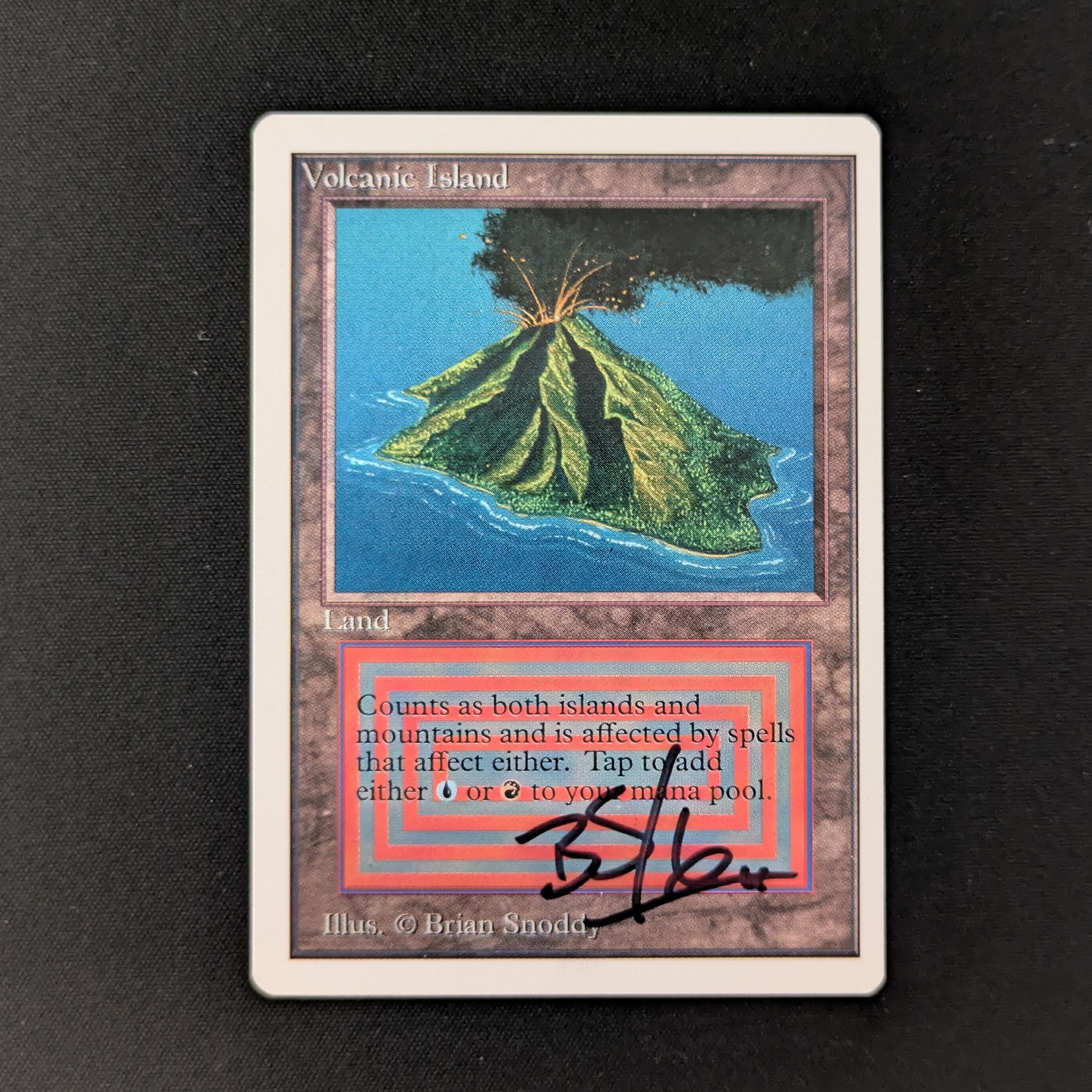 MTG Singles - Volcanic Island - Unlimited - GD - SIGNED - 26071