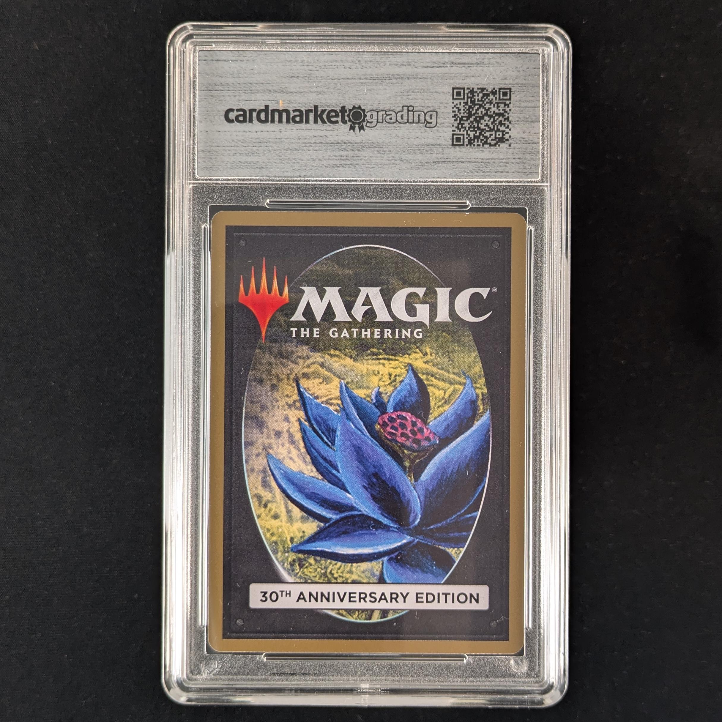 MTG Singles - Gloom (Retro Frame) - 30th Anniversary Edition - CMG 9.5 -