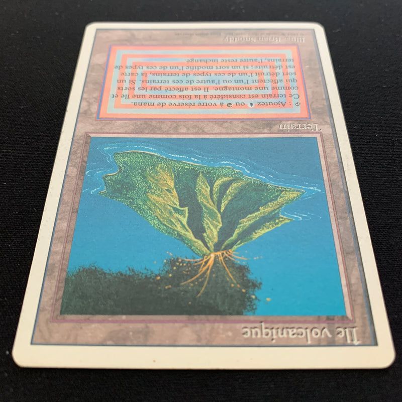 Magic the Gathering Volcanic Island - Foreign White Bordered - French 