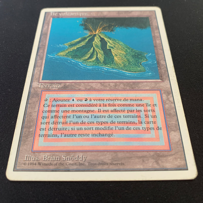 Magic the Gathering Volcanic Island - Foreign White Bordered - French 