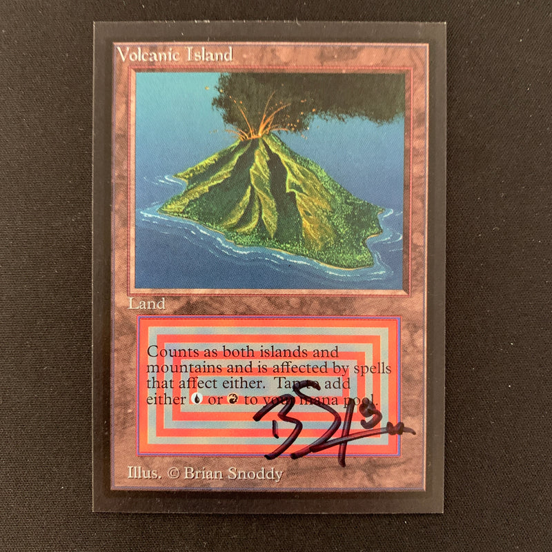 Magic the Gathering Volcanic Island - International Edition 