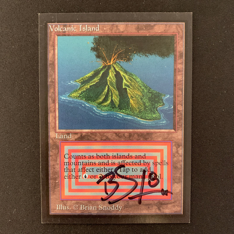 Magic the Gathering Volcanic Island - International Edition 