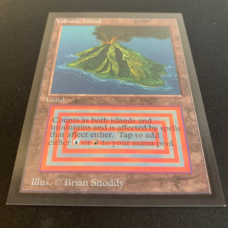 Magic the Gathering Volcanic Island - International Edition 