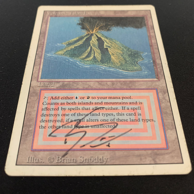 Magic the Gathering Volcanic Island - Revised 