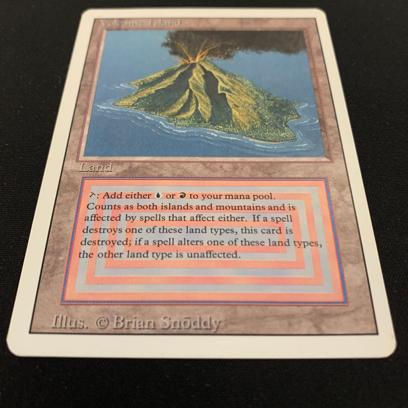 Magic the Gathering Volcanic Island - Revised 