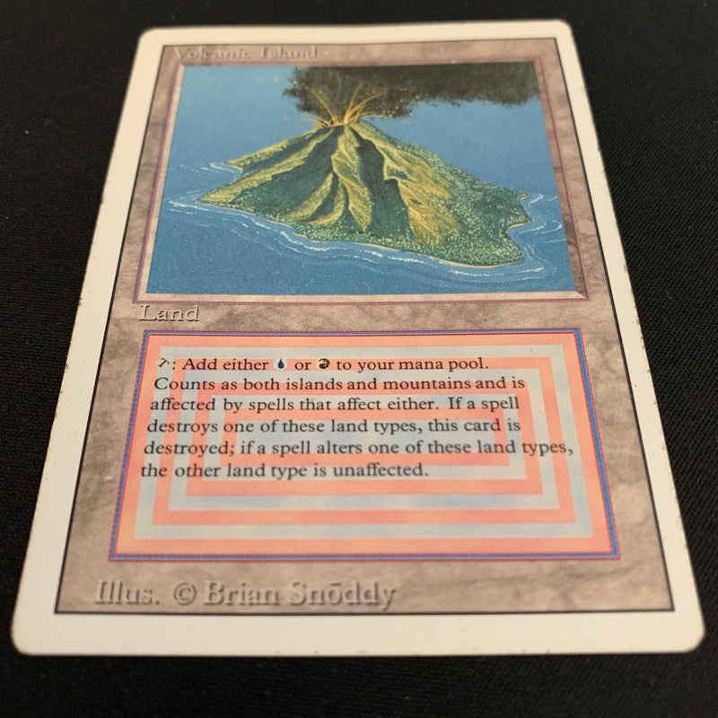 Magic the Gathering Volcanic Island - Revised 