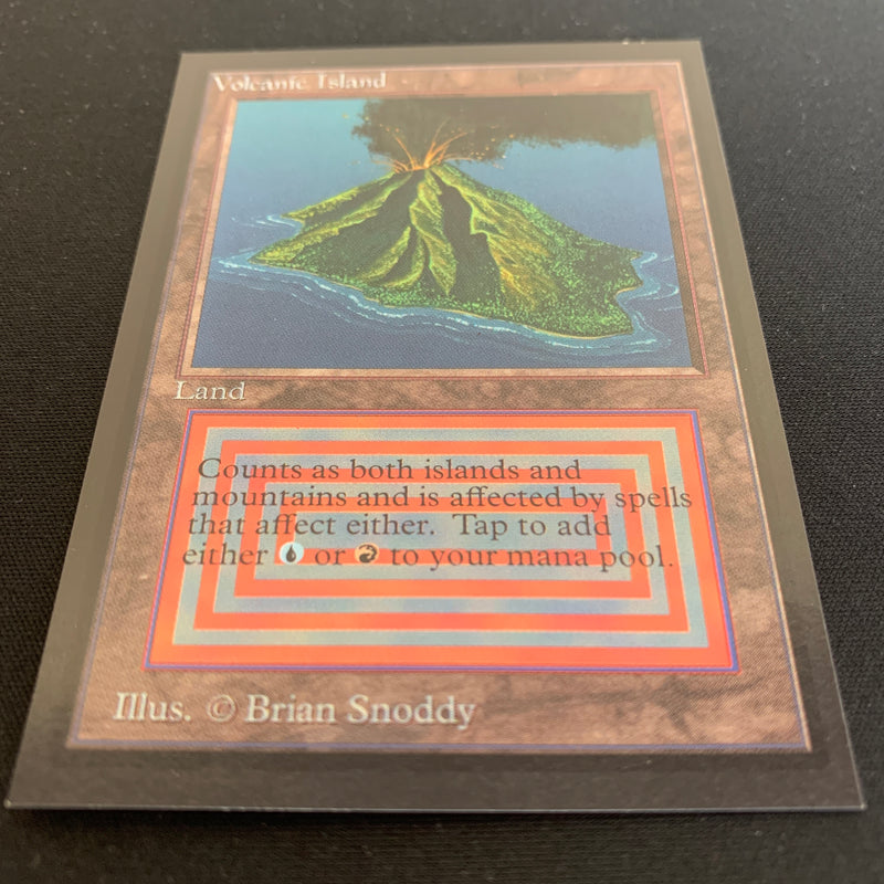 Magic the Gathering Volcanic Island - International Edition 